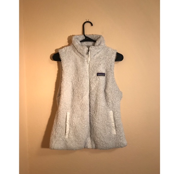 Patagonia Jackets & Blazers - White Patagonia vest